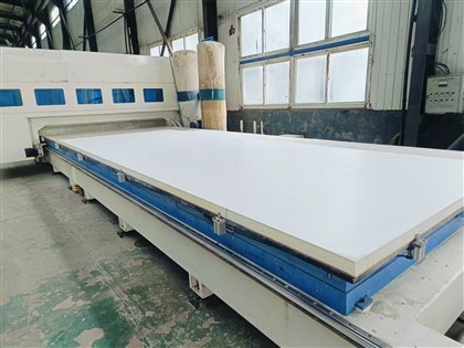 יריעות PU 50 מ"מ עם משטח פיברגלס